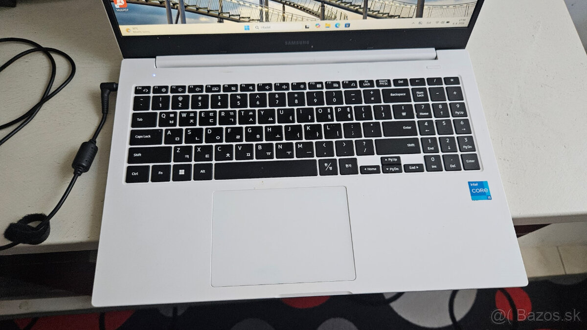 Špičkový výkonný notebook Samsung Book 3 - 2