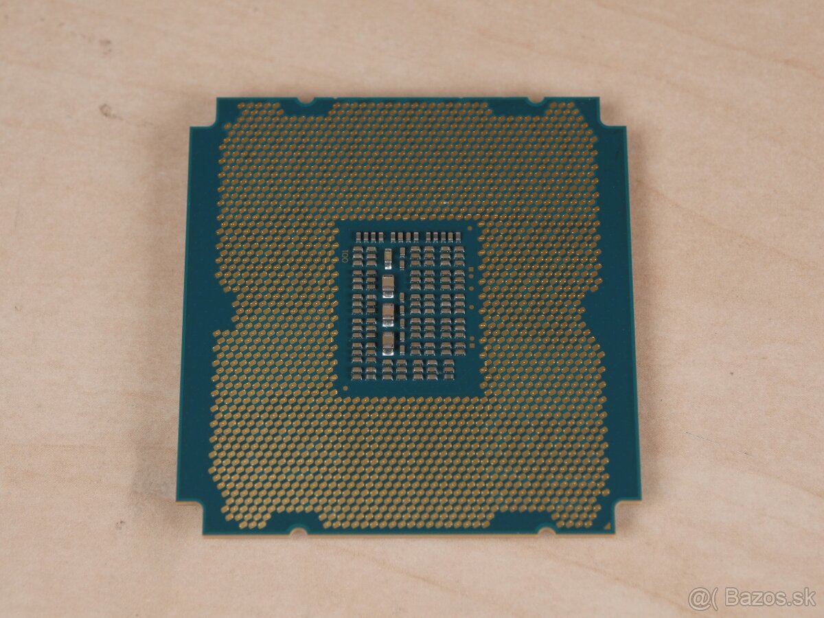 Intel Xeon E5-2697 v2 - 2