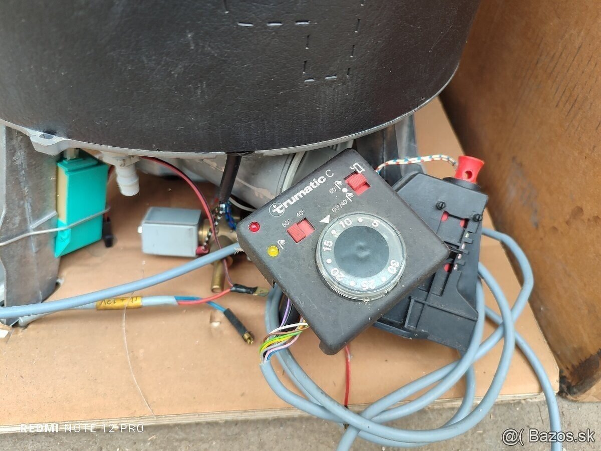 Predám nové kúrenie do autokaravanu C3402, skladová zásoba - 2