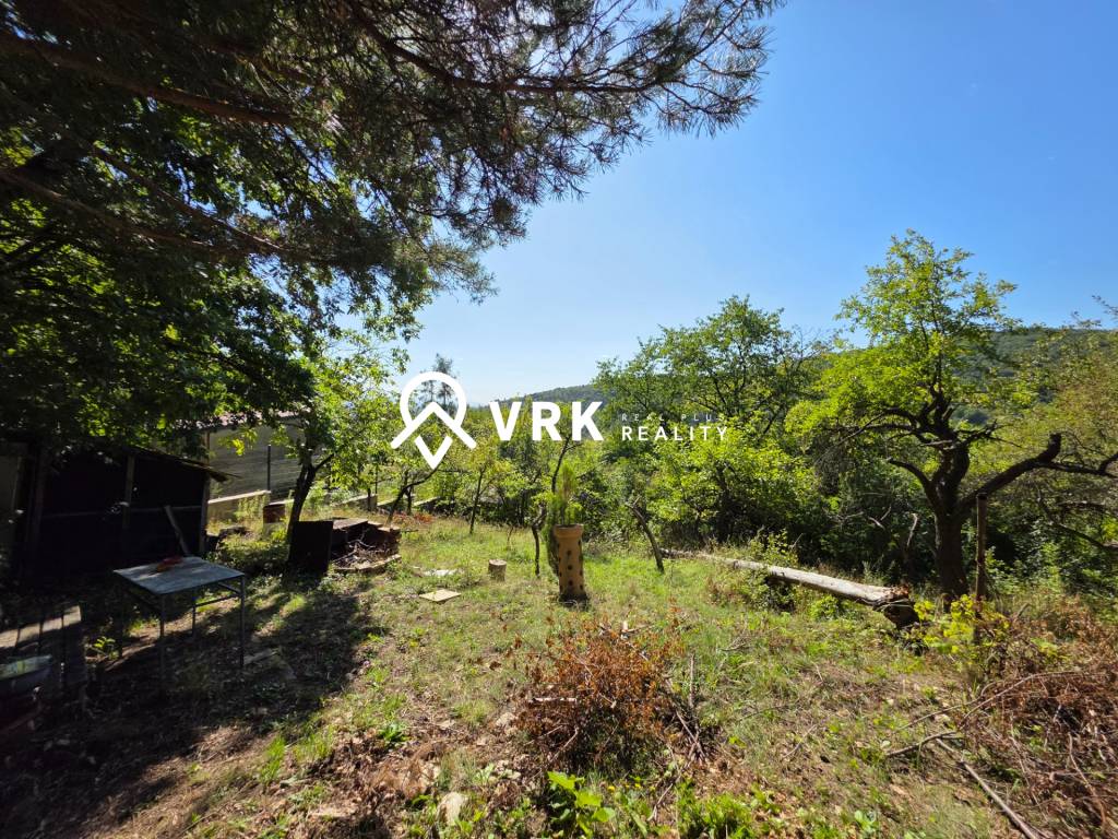 CHATA S VEĽKÝM POZEMKOM, KOŠICE - ČERMEĽ - 2