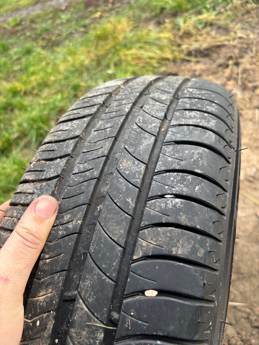 Michelin 195/65 R15 - 2
