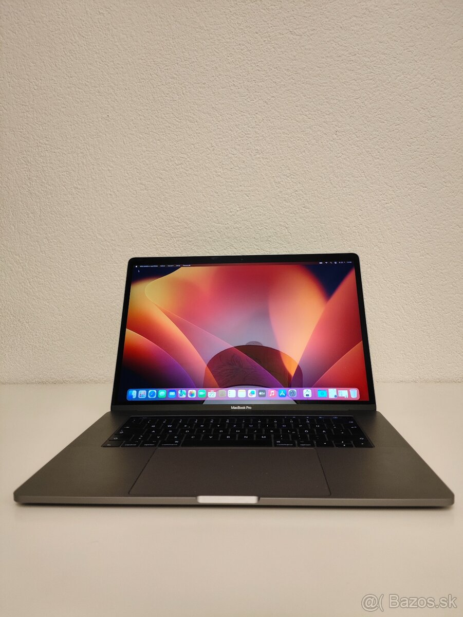 MacBook Pro 2017 A1707 i7 | 16GB | 512GB - 2