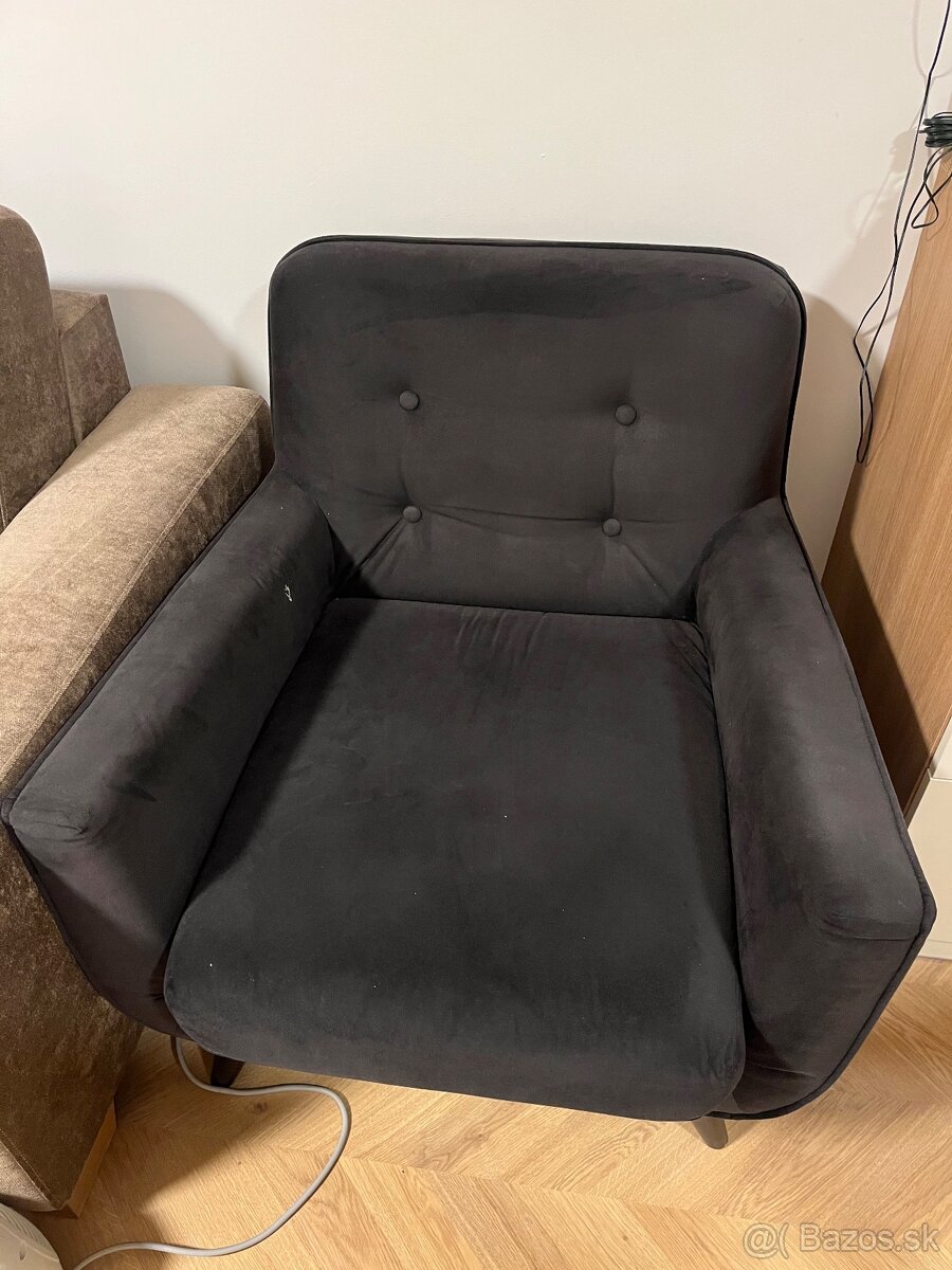 Kreslo a taburetka - 2