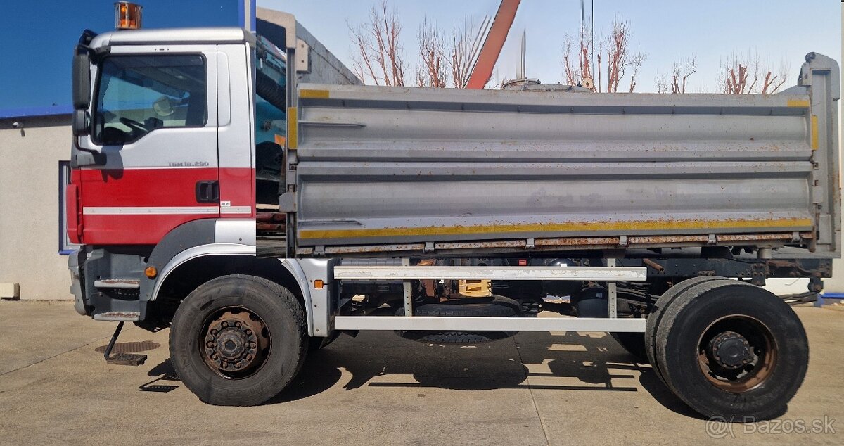 MAN 4x4 E5 s nadstavbami HNK a korba - 2