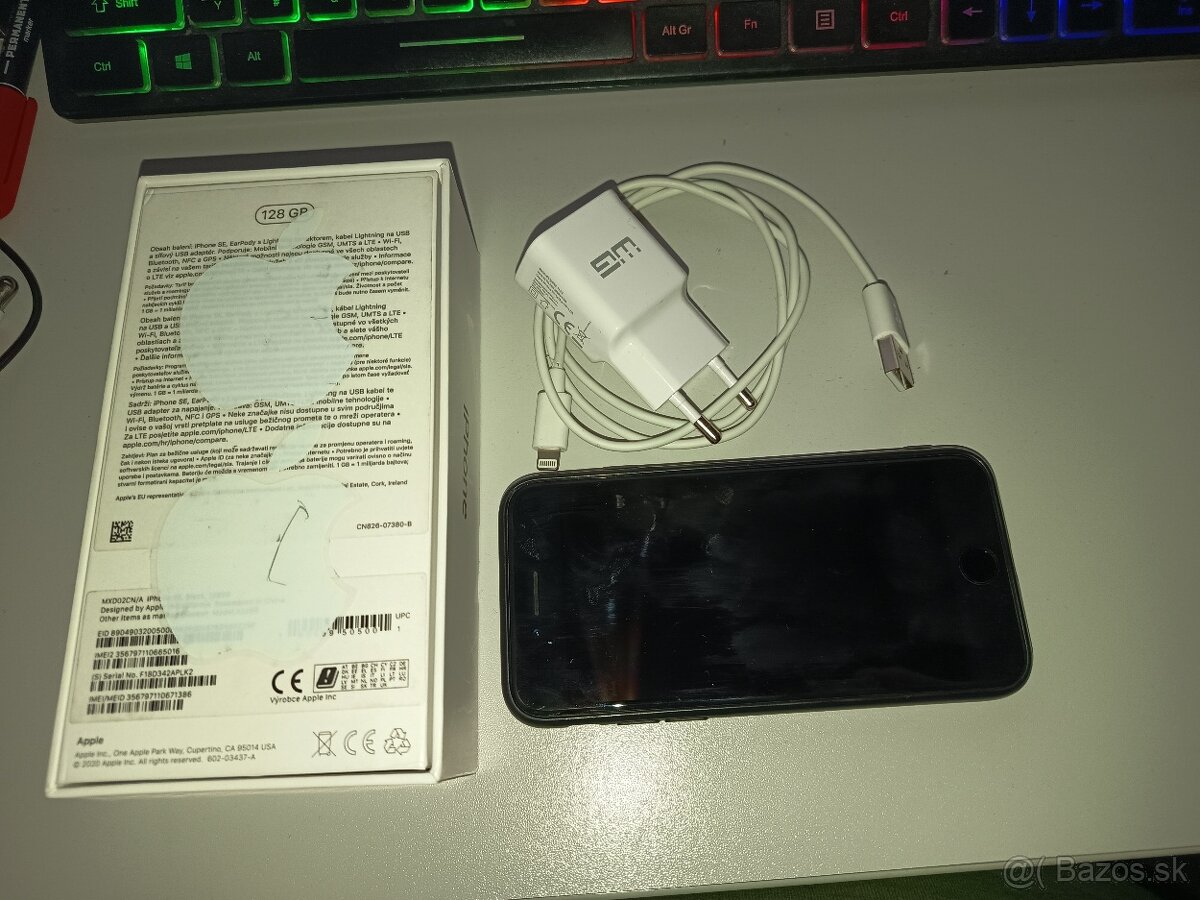 Predám iPhone SE 2020 128 GB Black v 100% stave - 2