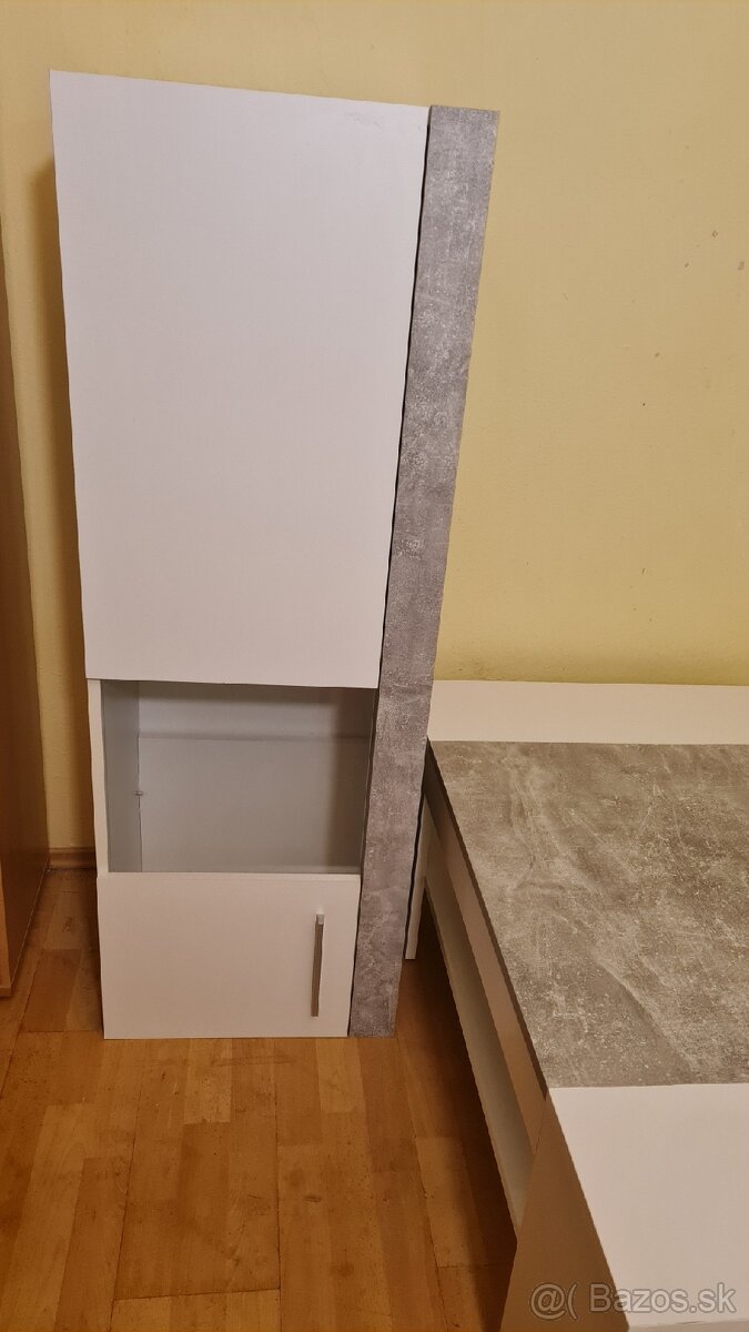 Predám stolík a skrinku - 2