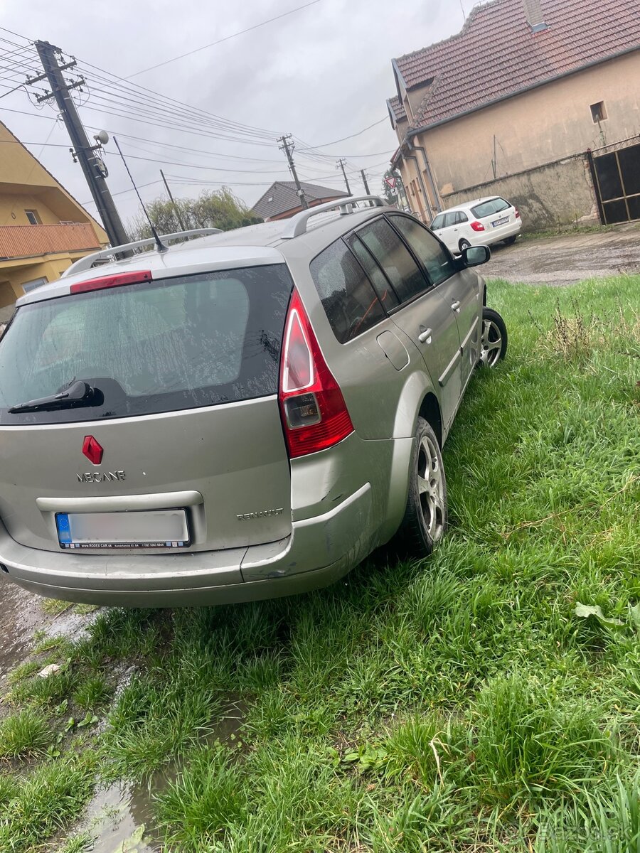 Renault Megane Grandtour 1.5 dCi - 2