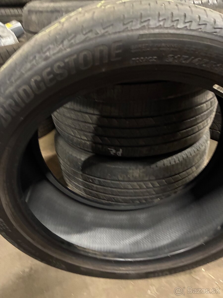 215/45r18 - 2