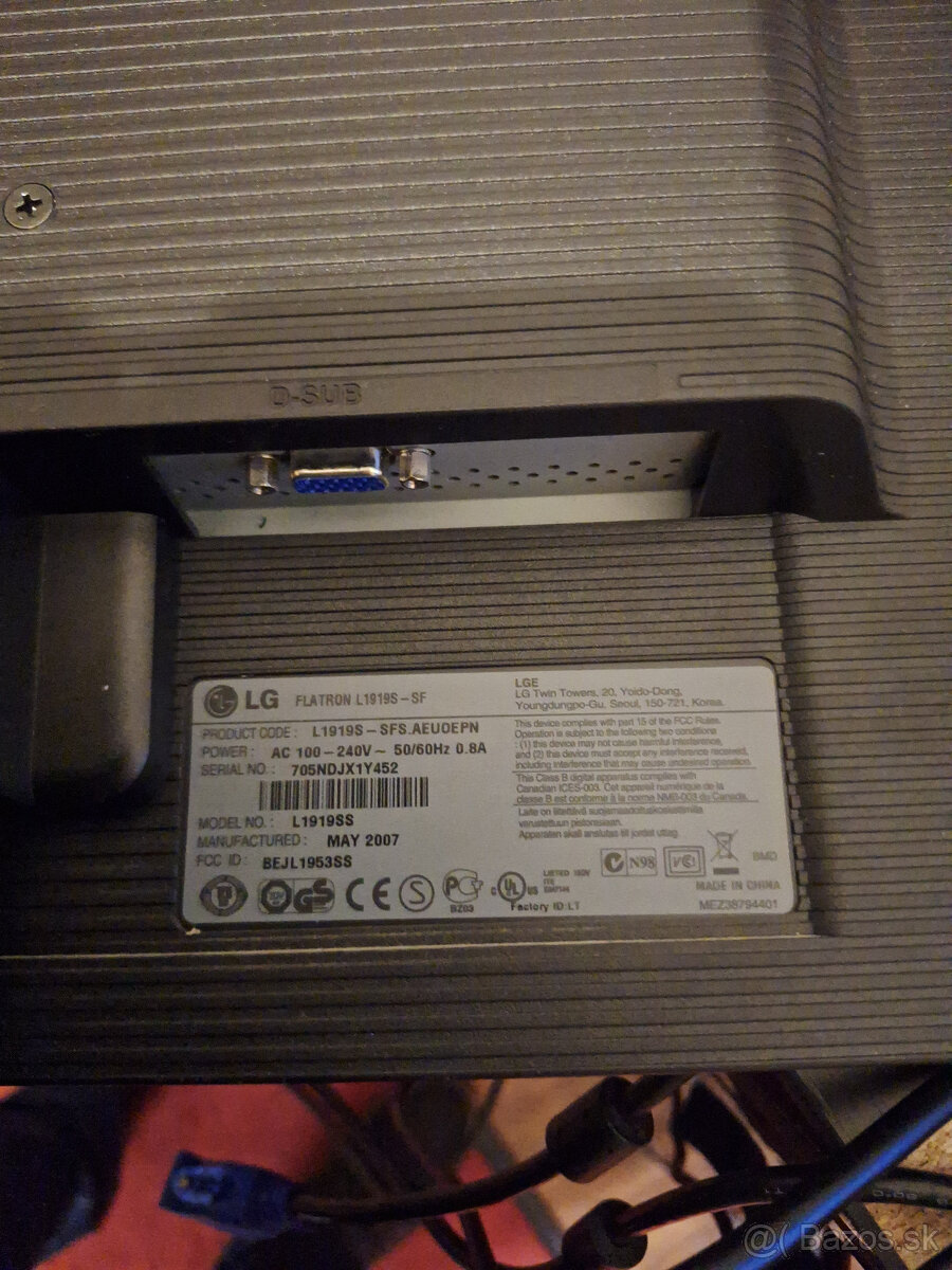 Monitor LG 19" - 2