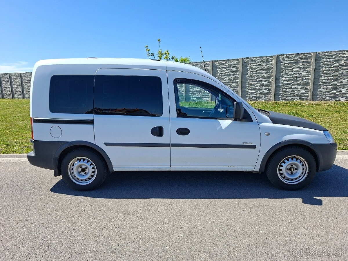 Opel Combo TOUR 1.3 CDTI - 2