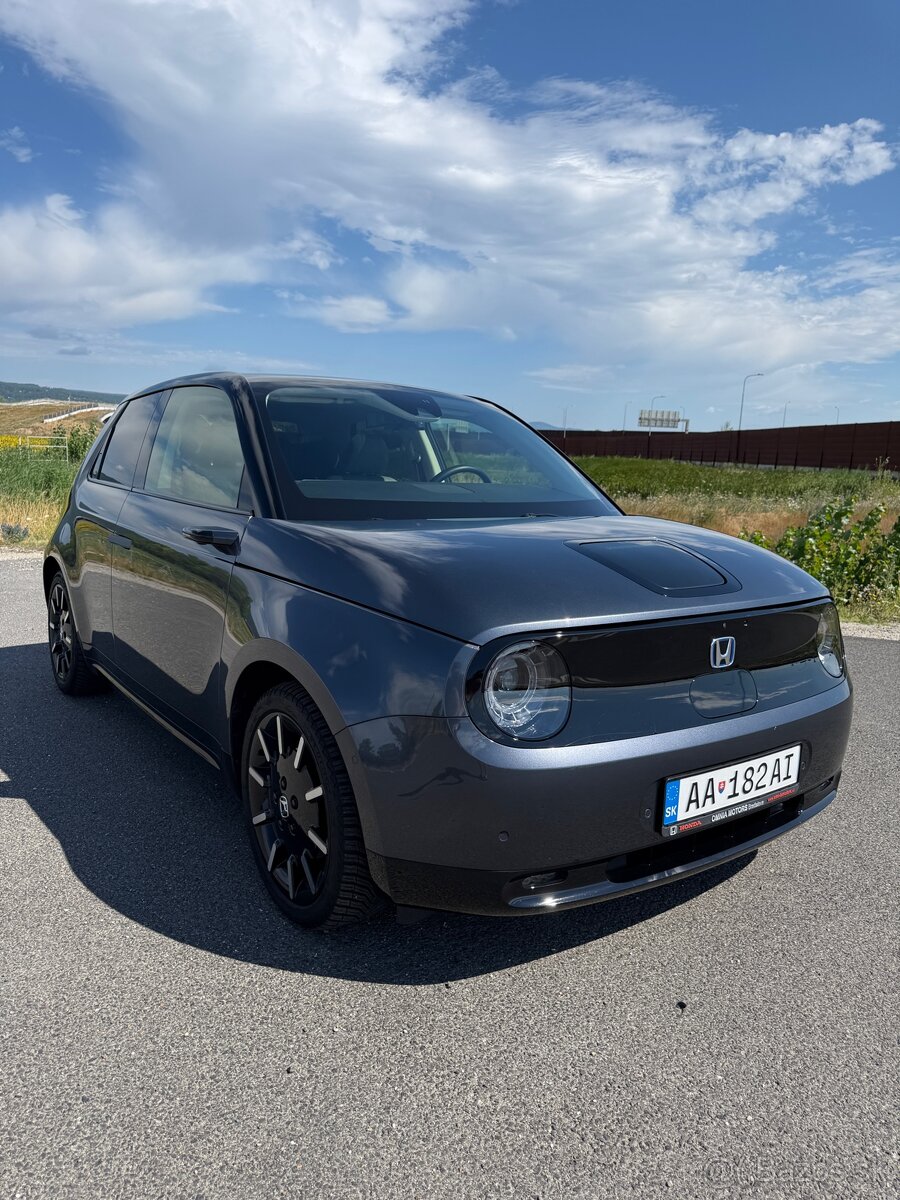 Honda E - 2