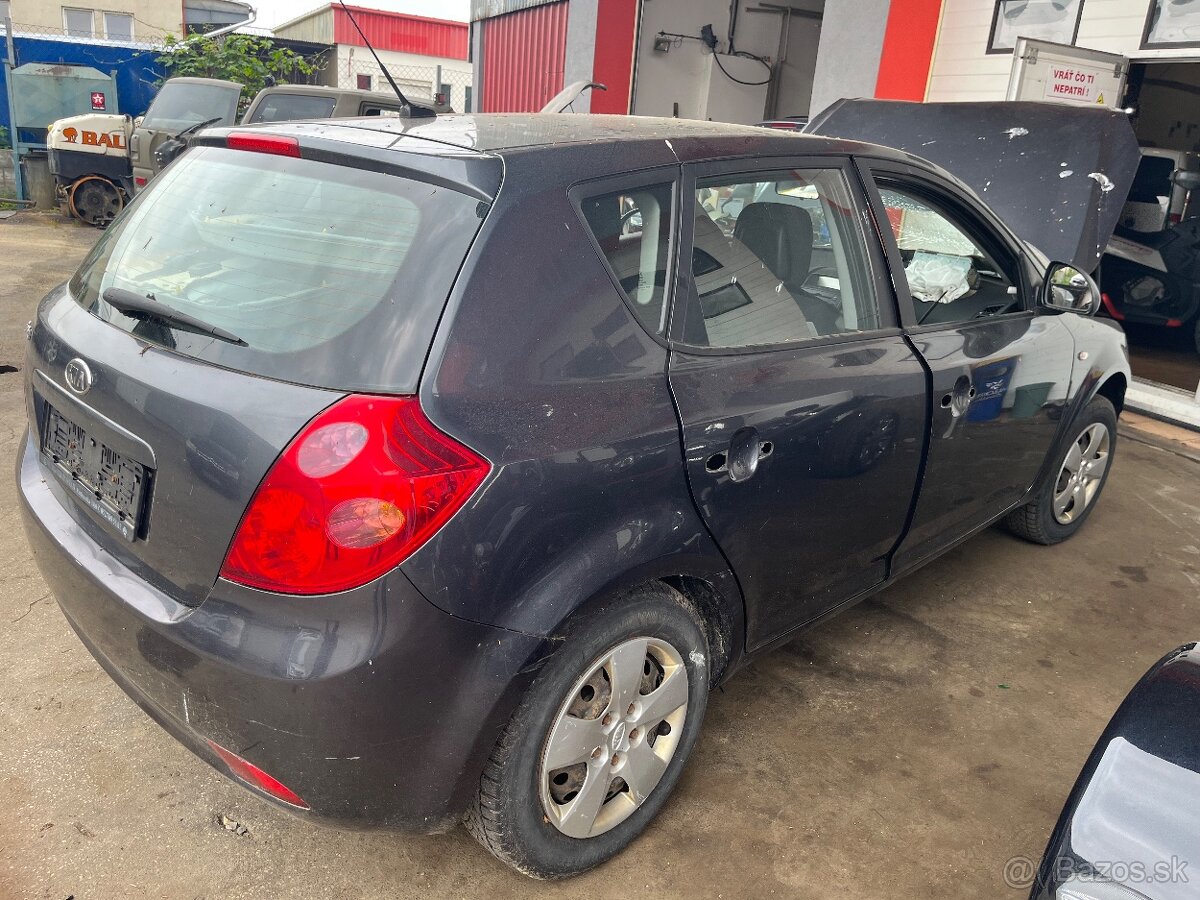 Náhradné diely KIA Ceed 2008 - 2