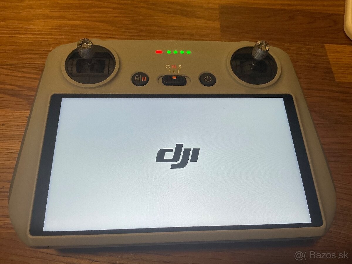 Predám ovládač DJI RC - 2