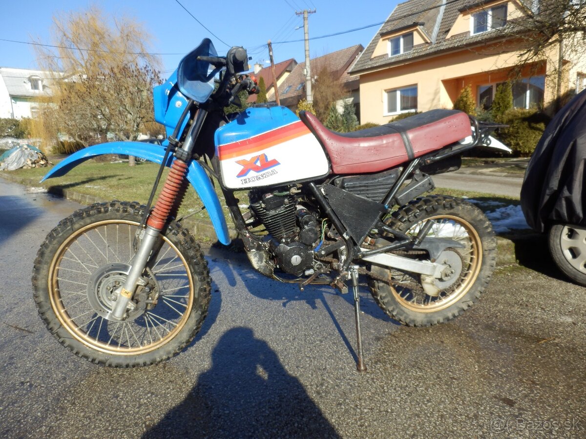 Honda XL125 bez tp špz