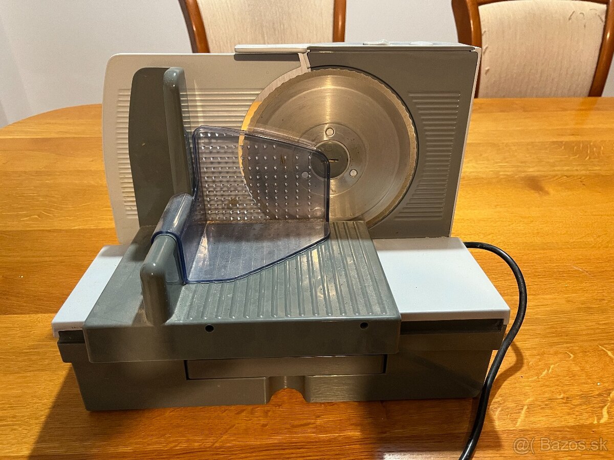 elektrický krájač - 2