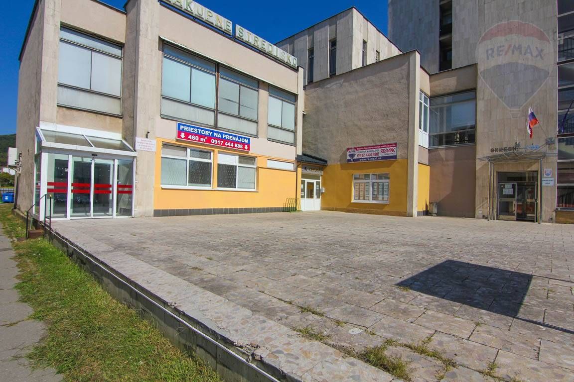 Na prenájom obchodné priestory 460 m2 na prízemí, Laborecká - 2