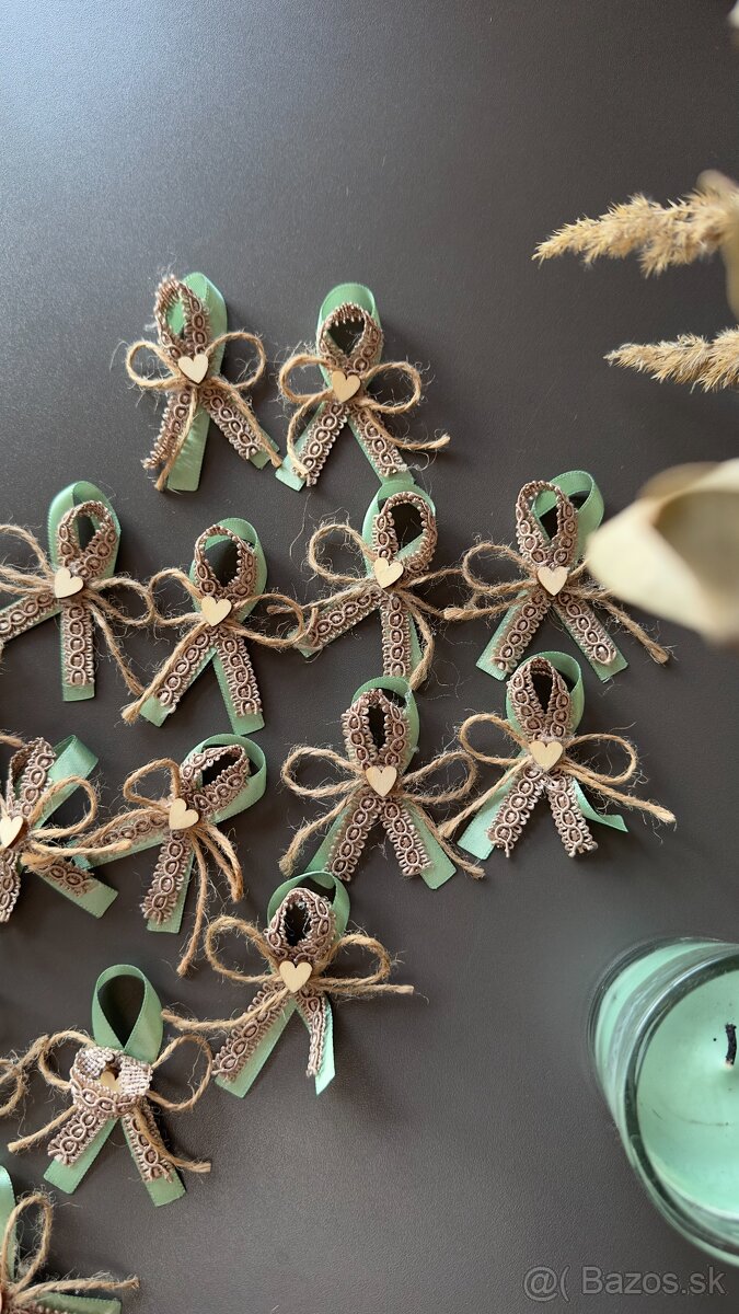 Handmade svadobné pierka pre hostí 24ks - 2