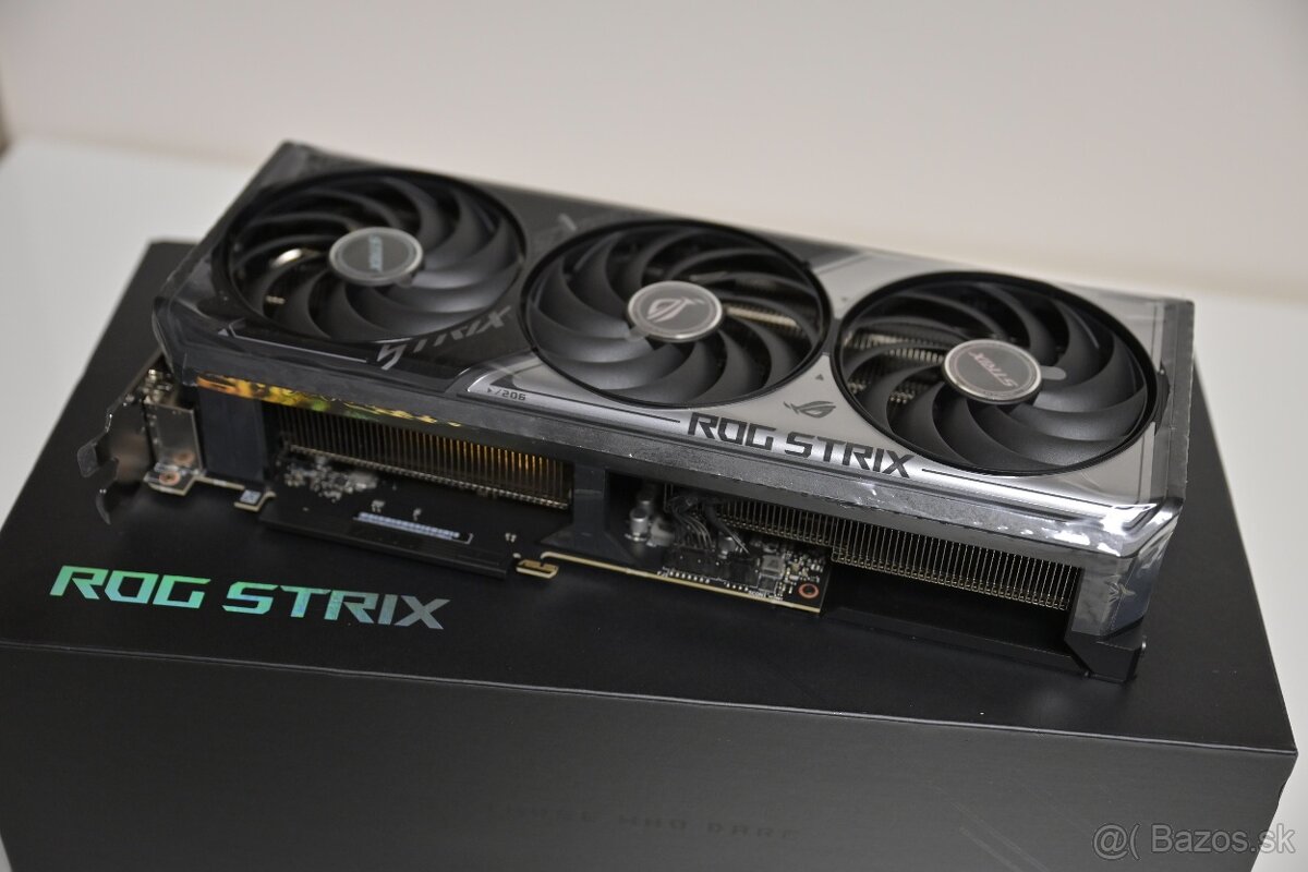 ASUS ROG STRIX GeForce RTX 5070 O12G - PREDANÉ - 2