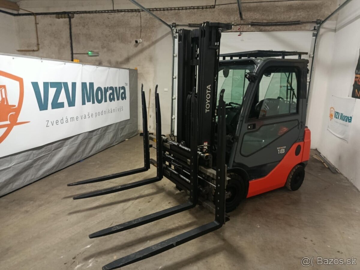 Čelni vozík Toyota 02-8FGF18 s Dvouvidlice - 2