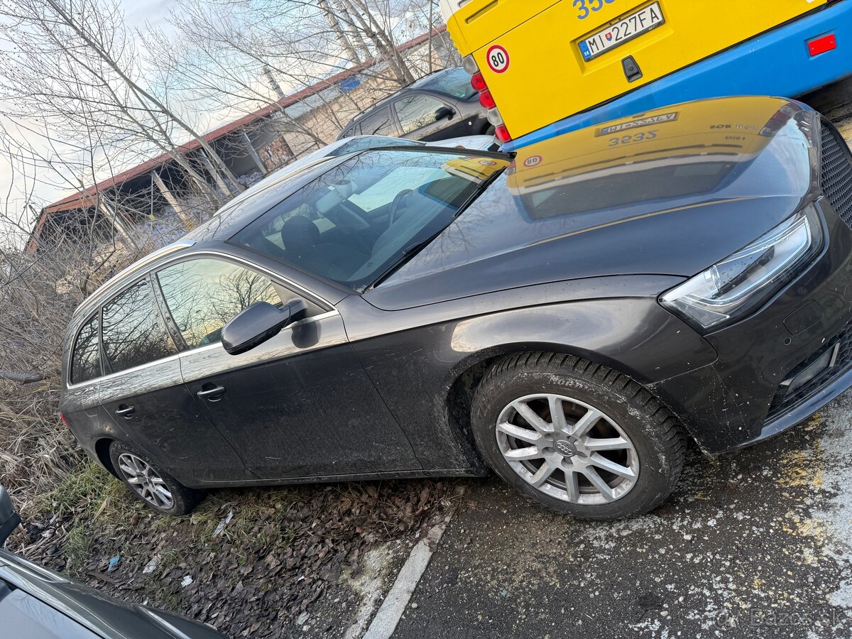 Predam nepojazdnu audi a4 2.0tdi multitronic - 2