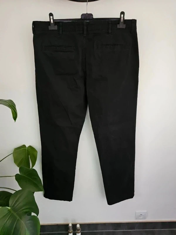 Čierne pánske nohavice - 2