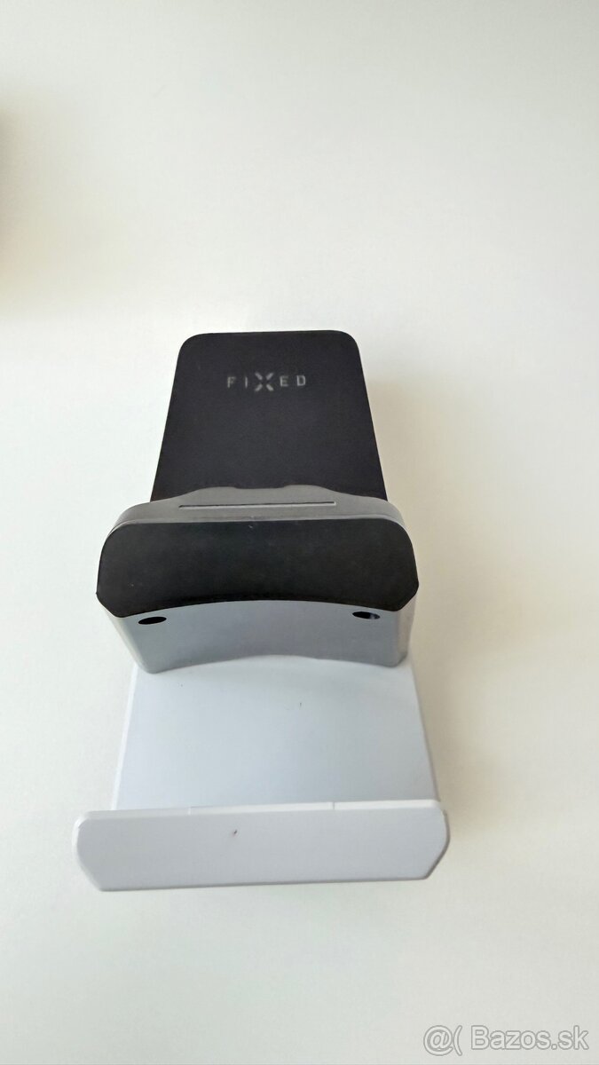 Dokovacia stanica FIXED pre ovládač DualSense PS5 - 2