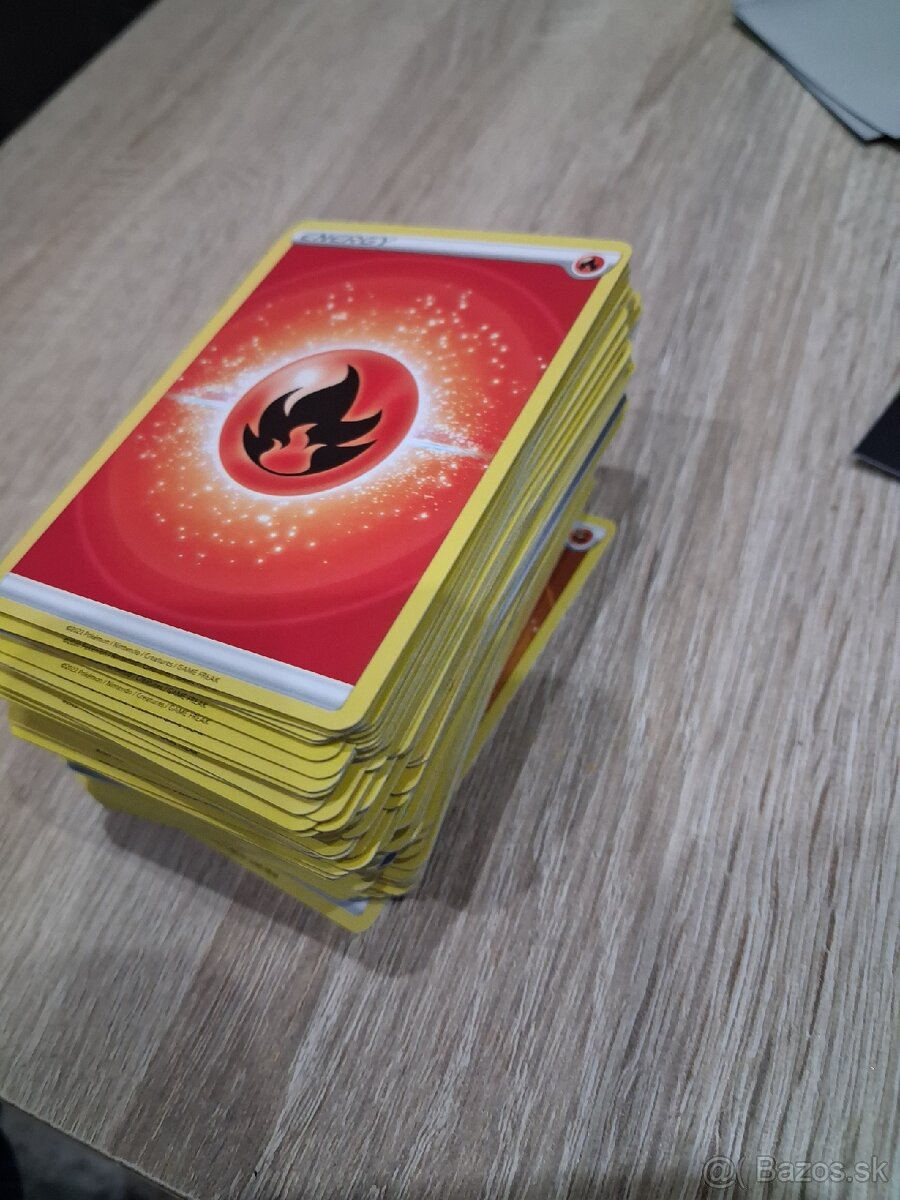 Pokemon krty a futbalove - 2