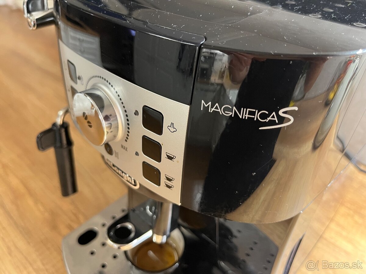 Delonghi MAGNIFICA S - 2