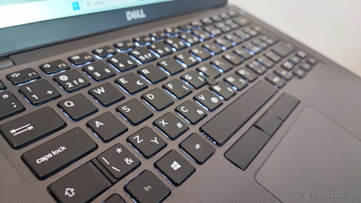 Predám notebook Dell Latitude 5400 i5-8365U 16GB 256GB SSD - 2