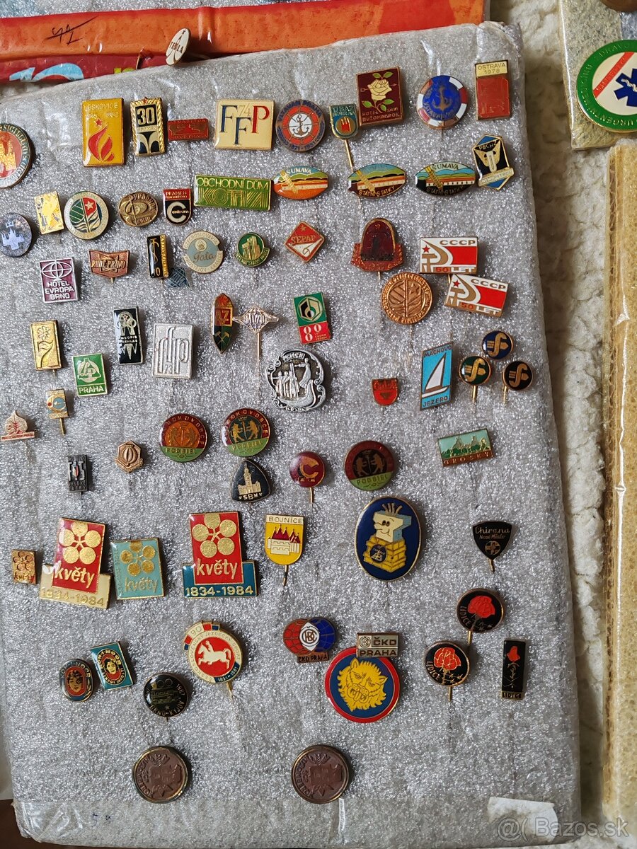 Staré odznaky a vyznamenania rôzne - 2