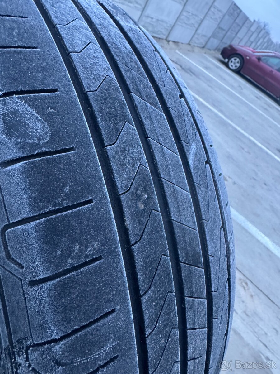 Hankook 235/60 R18 letné - 2