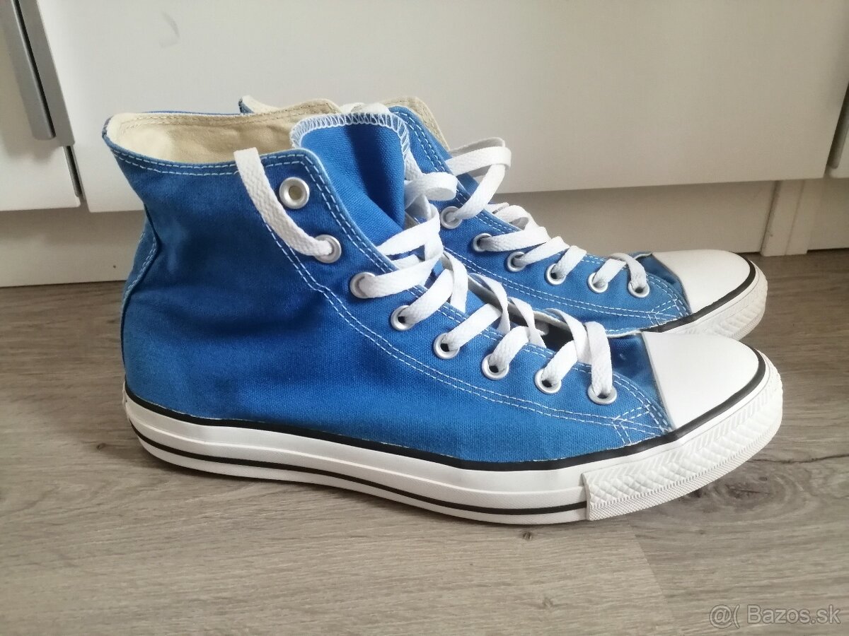 Converse modre - 2