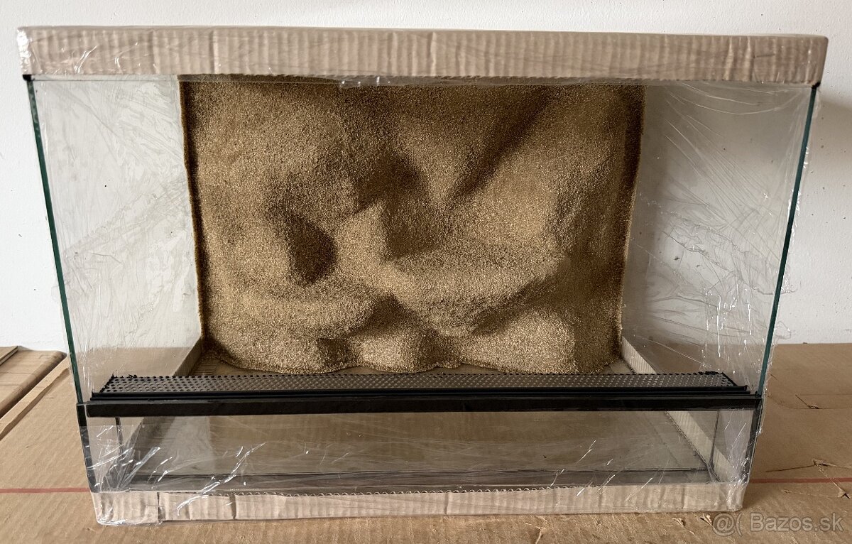 Terárium 50x35x35 s 3D stenou - 2