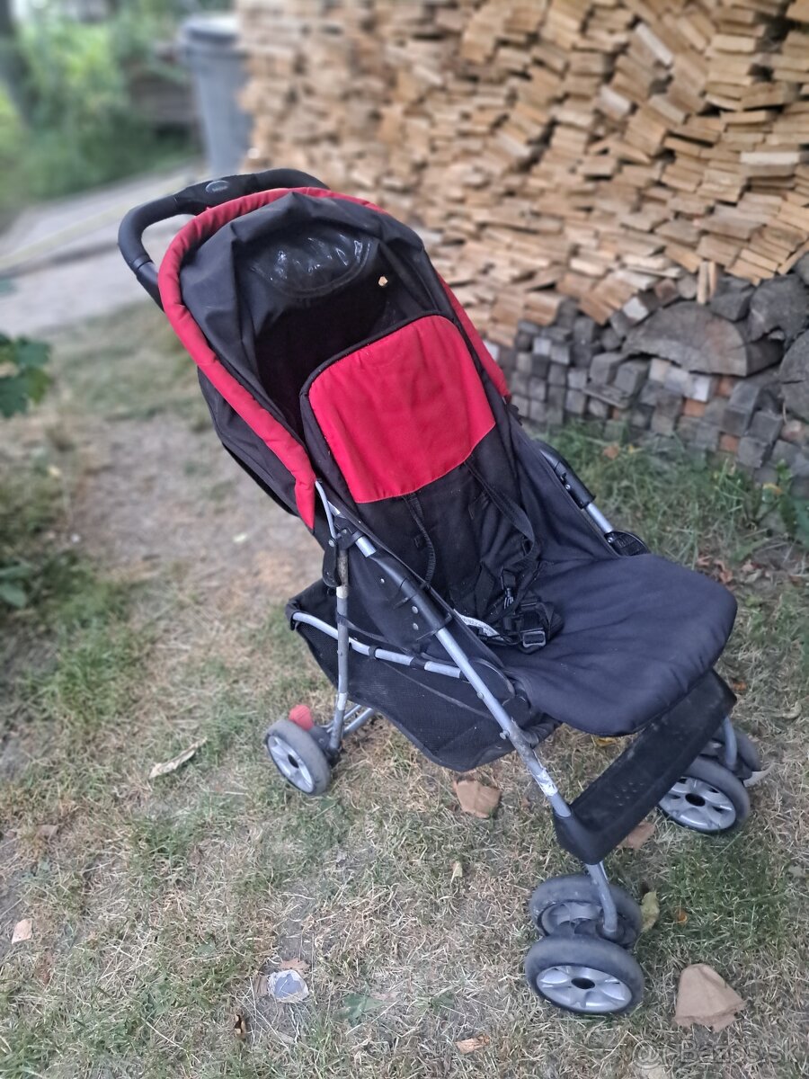 bugina s výklopnou opierkou chrbta. - 2