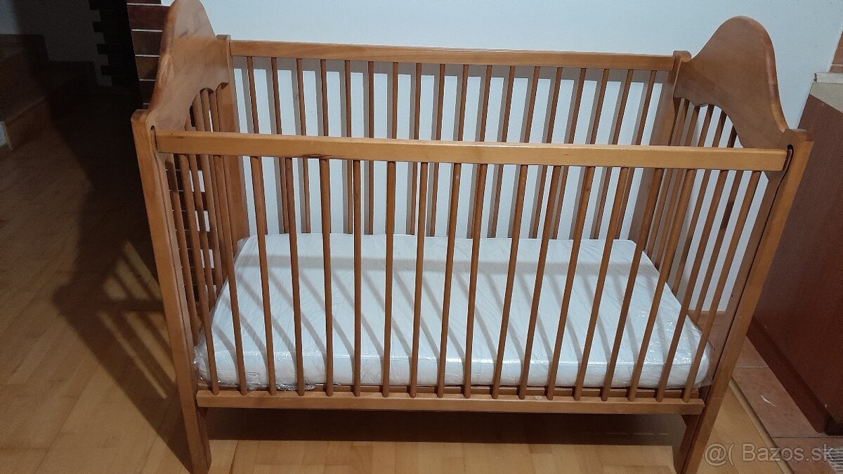 Drevená postieľkaMASIV drevo+ matrac +hracia dekaGIRALTOVCE - 2