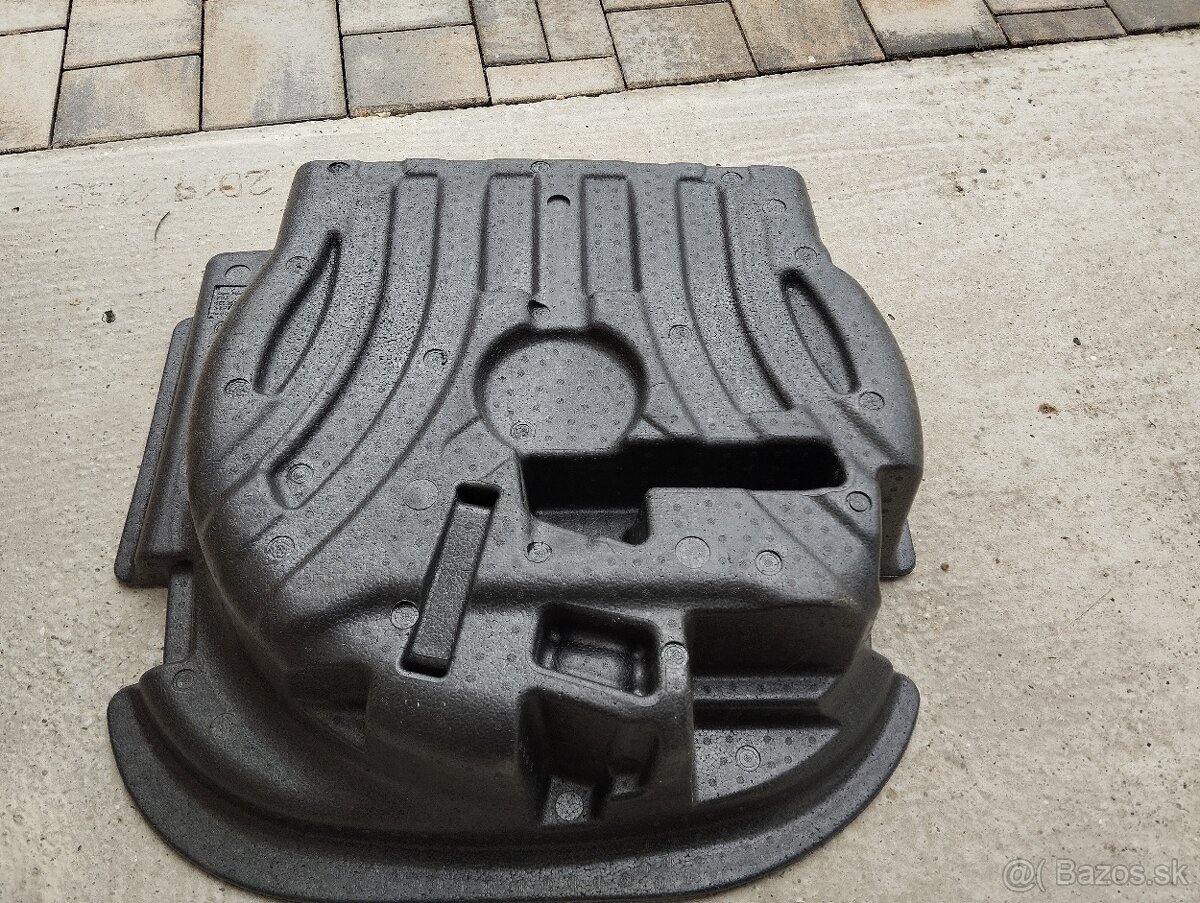 Škoda Octavia 3, výplň do kufra namiesto rezervy - 2