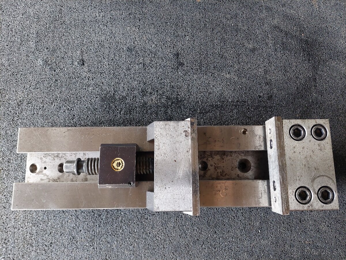 Strojní svěrák přesný - 2