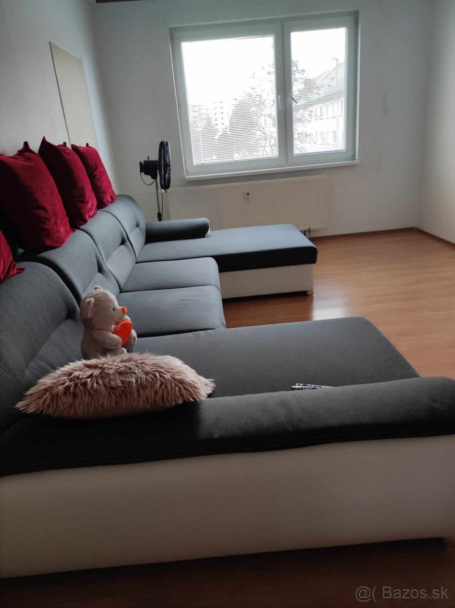 3 izbovy byt S balkonom - 2