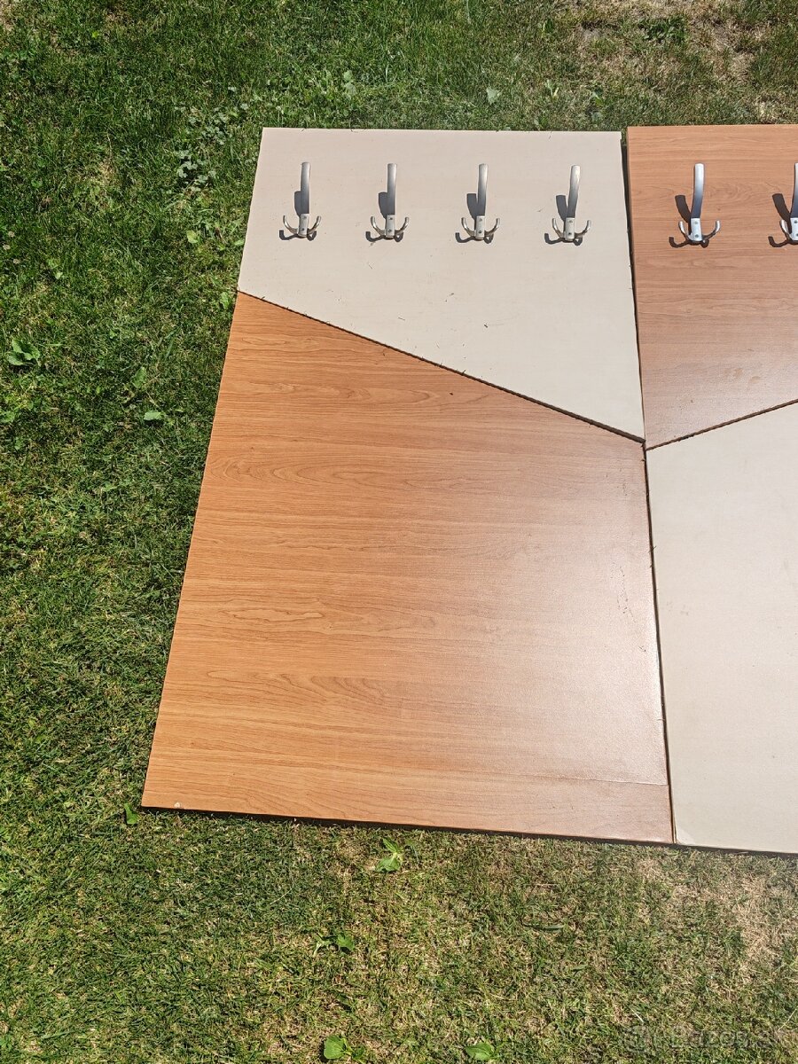 Vešiakový panel - 2