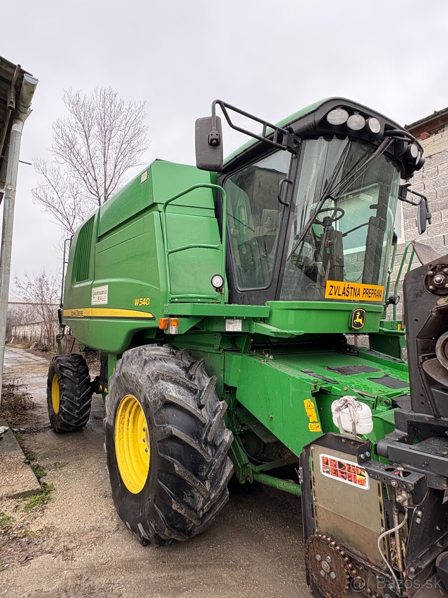 Predam kombajn John Deere W540 - 2