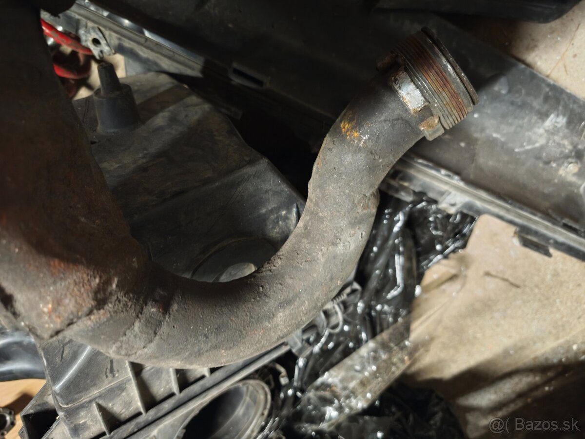 Koleno čz motokros - 2