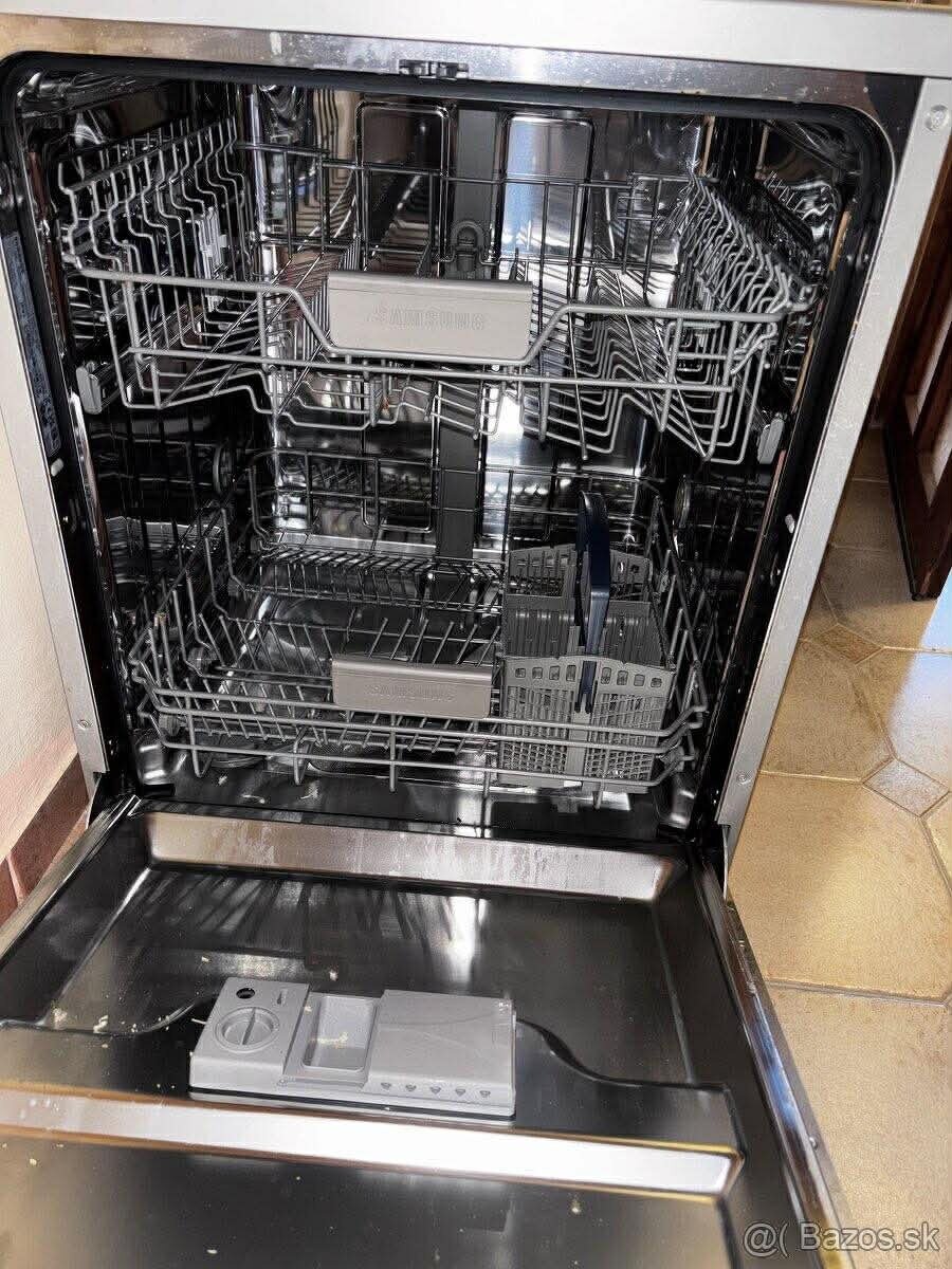 Umývačka riadu Samsung - 2