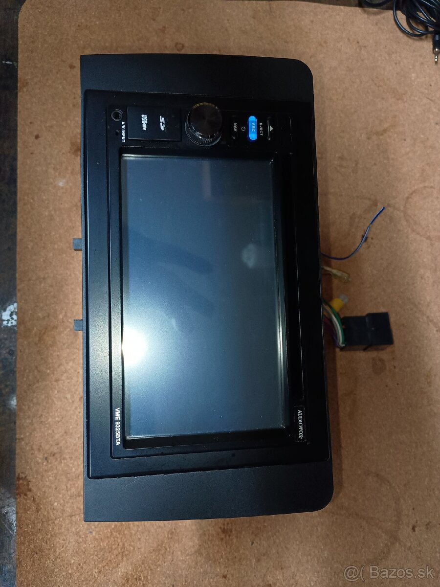 Predam 2 din dotykove autoradio Audi A3 - 2