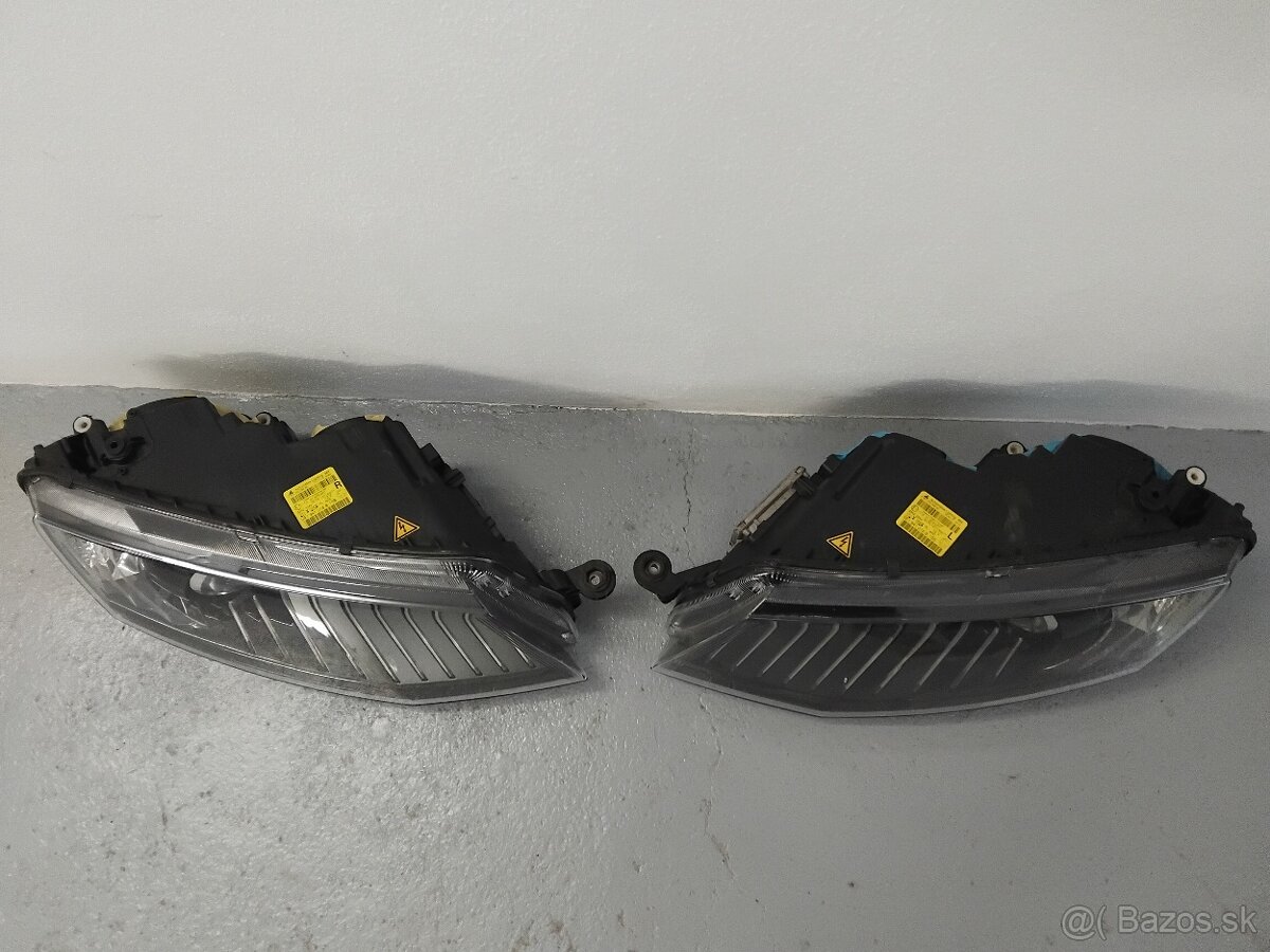 Svetlomet XENON ŠKODA OCTAVIA 3 - 2