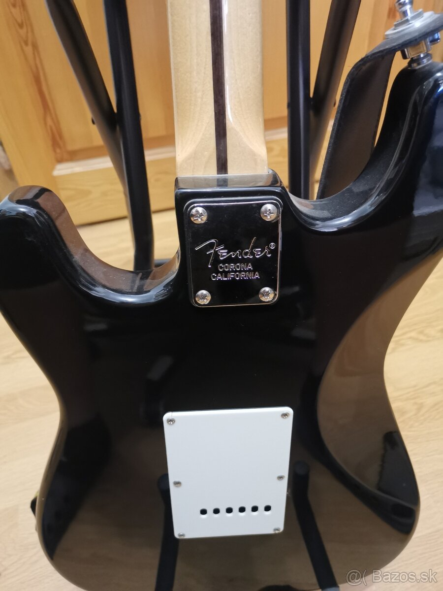 Electric. gitara tvaru Stratocaster - 2