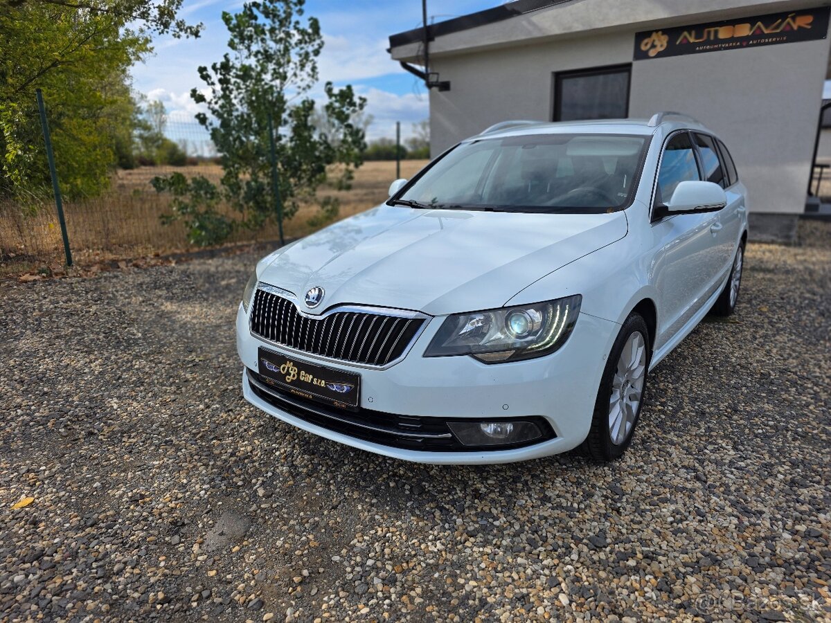 Škoda Superb Combi 2.0 TDI 170k Elegance - 2