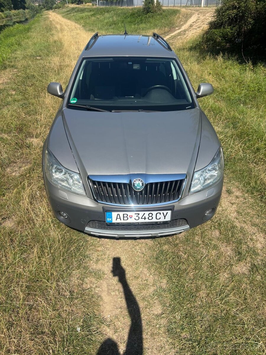Skoda Octavia Scout 2 4x4 - 2