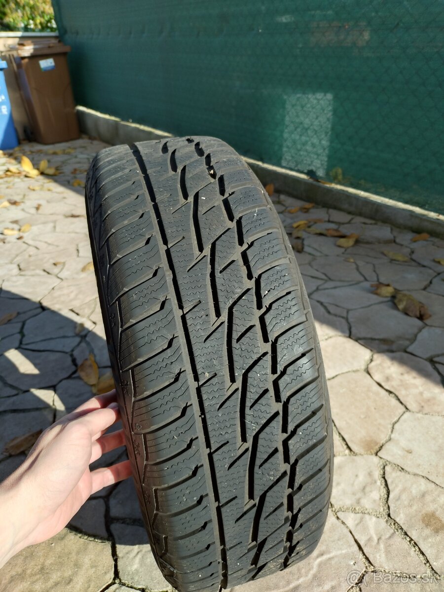 Matador zimné 215/65 r16 - 2