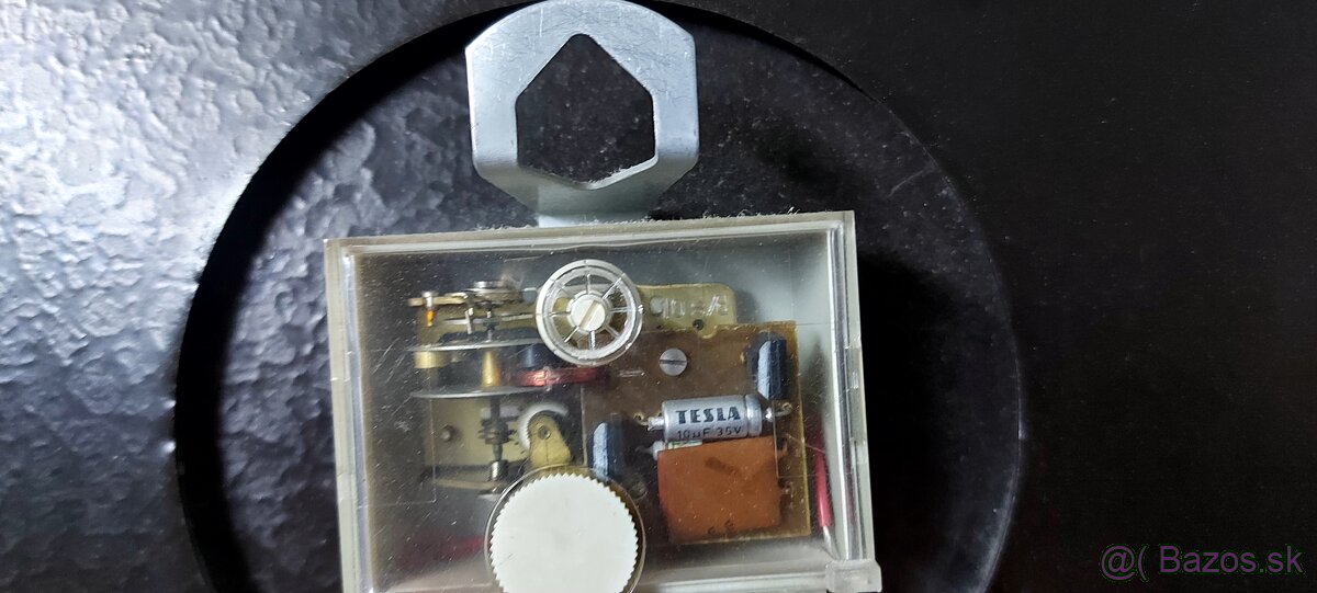 Drevene nastenne hodiny - 2