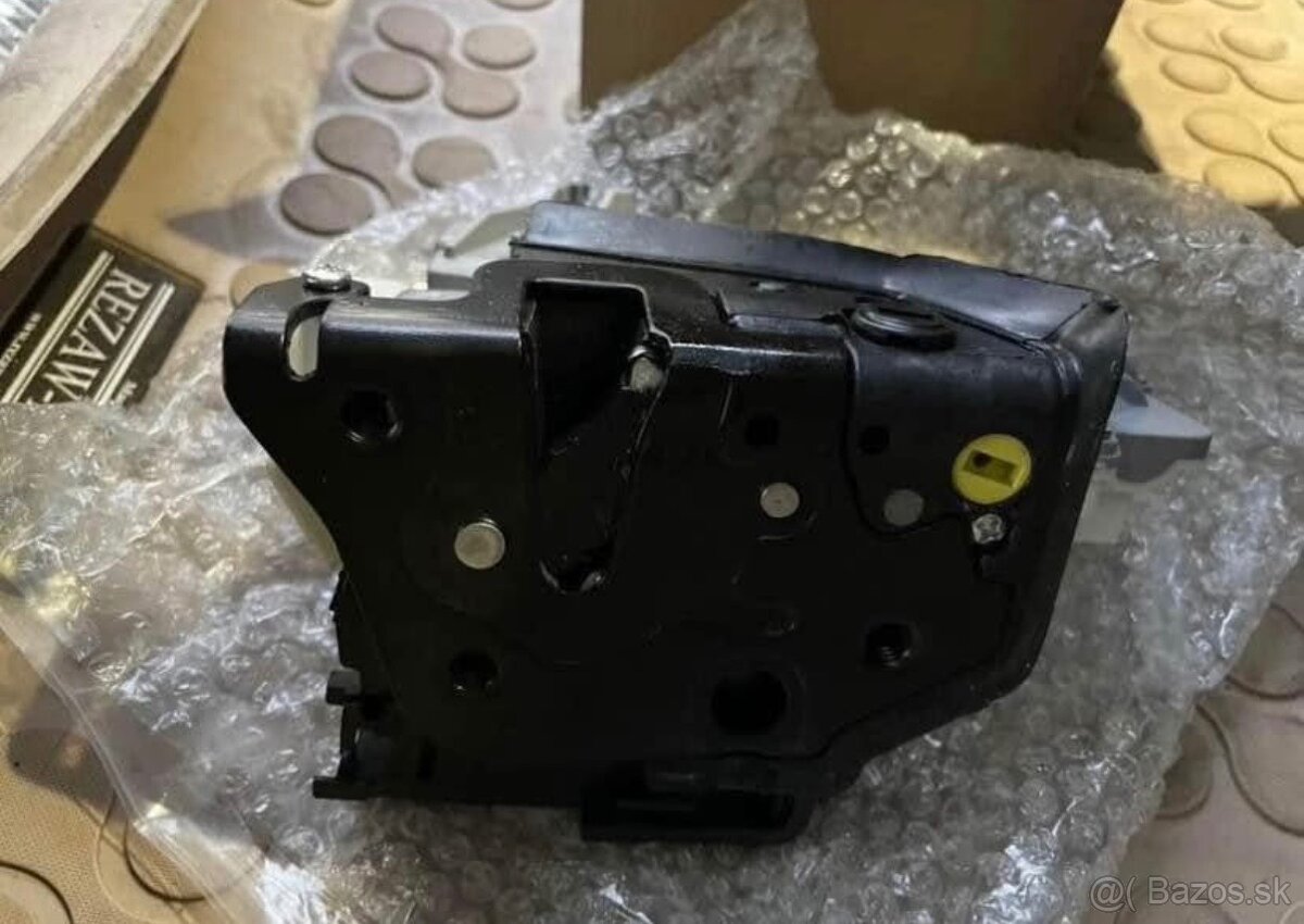 Vw passat b6 zadny zamok dveri novy - 2